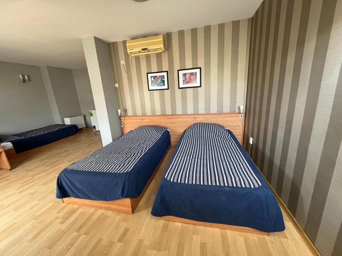 Hotel Kredo Sliven Extérieur photo