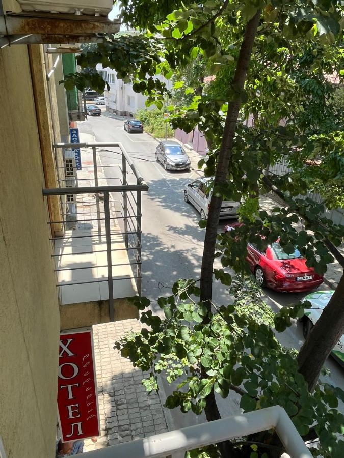 Hotel Kredo Sliven Extérieur photo