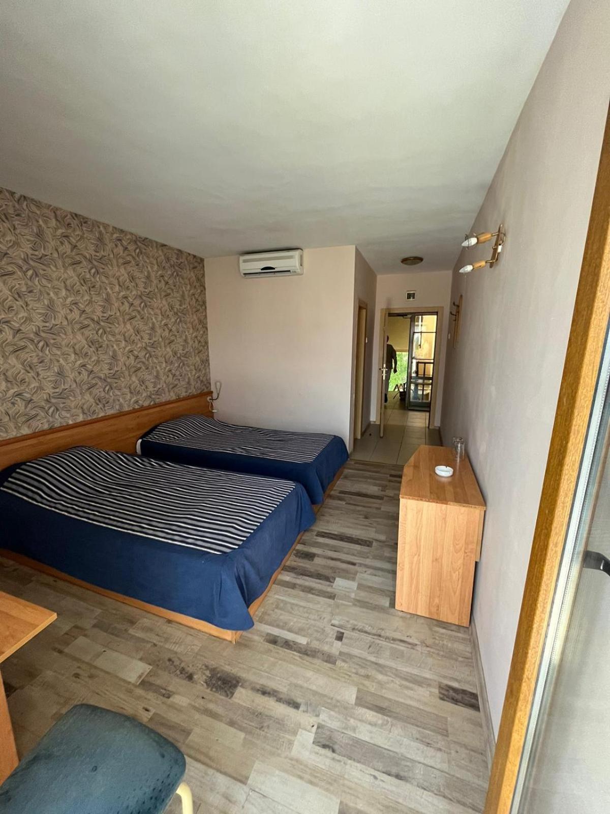 Hotel Kredo Sliven Extérieur photo